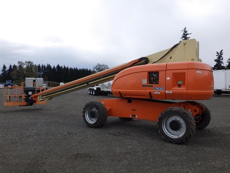 2008-jlg-800s-image-7