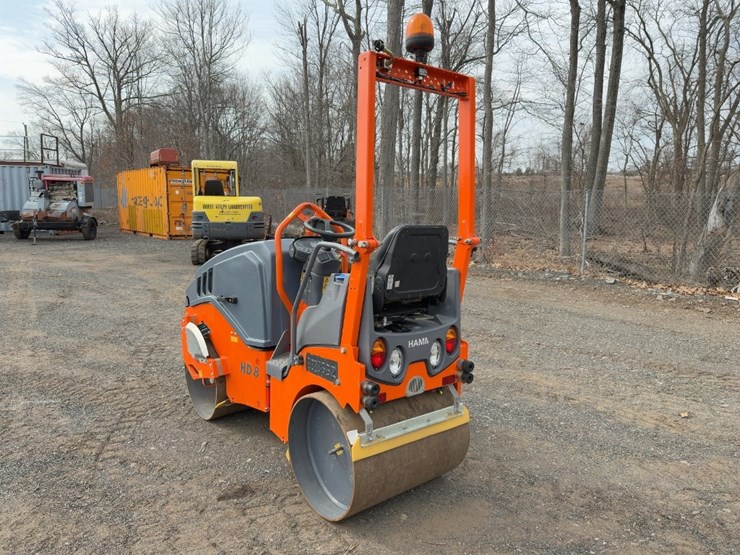 2021-hamm-hd8vv-image-3