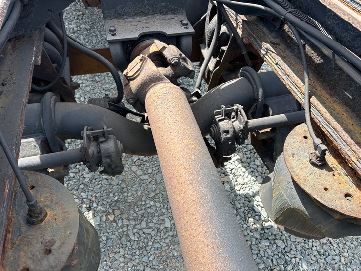 1999-mack-cl713-image-66