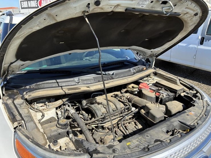 2012-ford-explorer-image-9