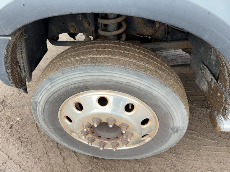 2015-dodge-ram-4500hd-image-11