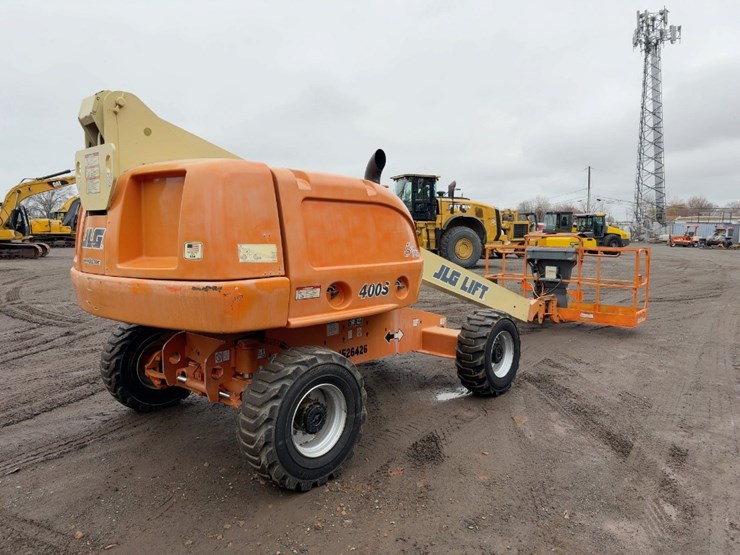 2014-jlg-400s-image-5