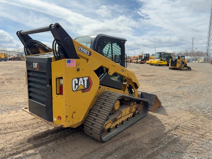 2021-caterpillar-289d3-image-5