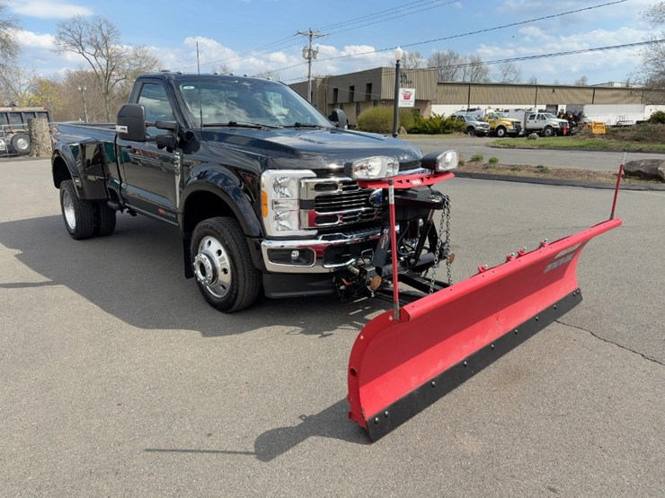 2023-ford-f450-xlt-image-7