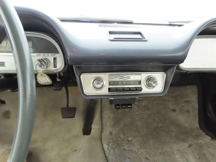 1960-chevrolet-corvair-4dr-sedan-image-18