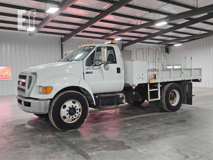 2008-ford-f750-sd-image-1