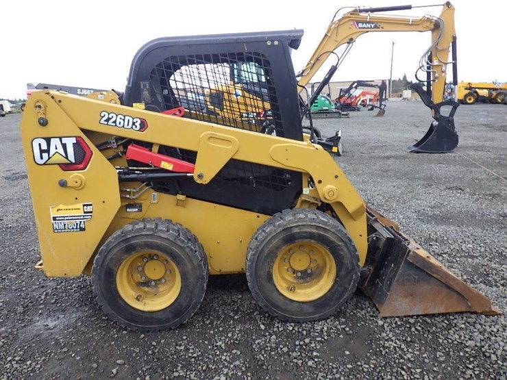 2020-caterpillar-226d3-image-4