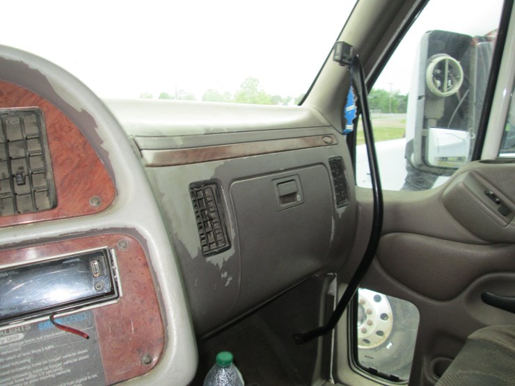 2008-peterbilt-387-image-42