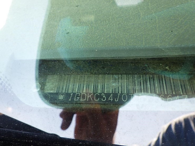 1996-gmc-3500-image-34