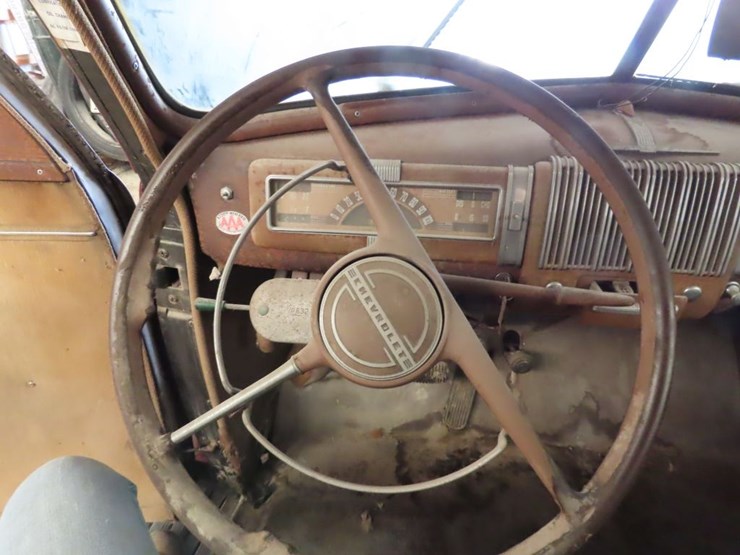 1940-chevrolet-2dr-sedan-image-8