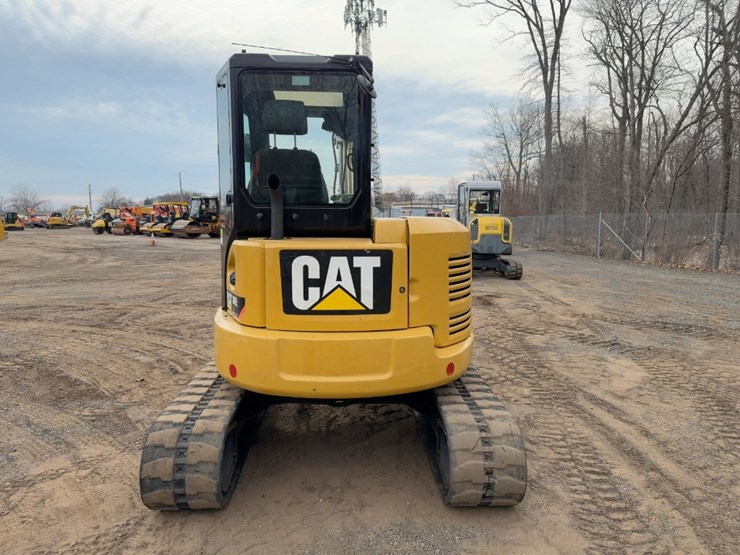 2017-caterpillar-305e2-cr-image-4