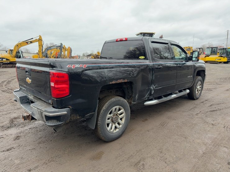 2016-chevrolet-silverado-2500hd-image-5