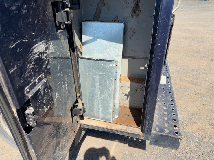 2015-ford-f250-xl-image-15