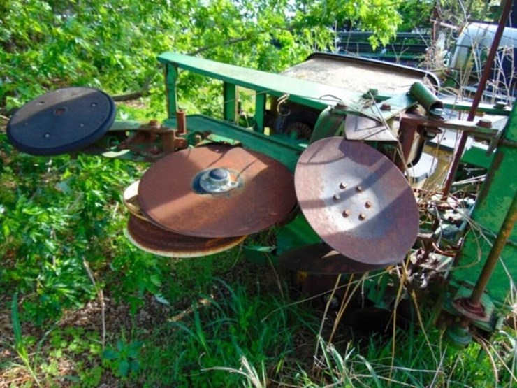 john-deere-12-image-5