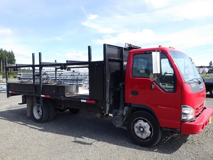 2007-isuzu-nqr-image-3