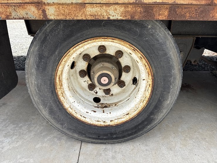 2005-massey-ferguson-8-image-31