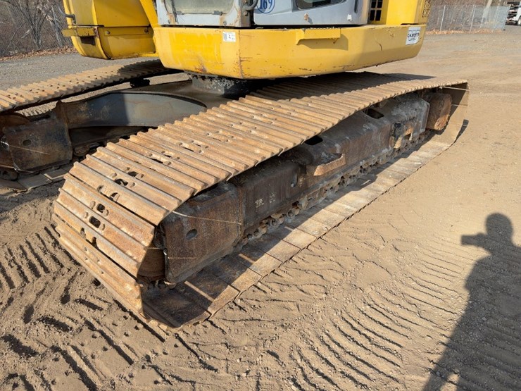 2009-komatsu-pc228us-lc-3e0-image-30