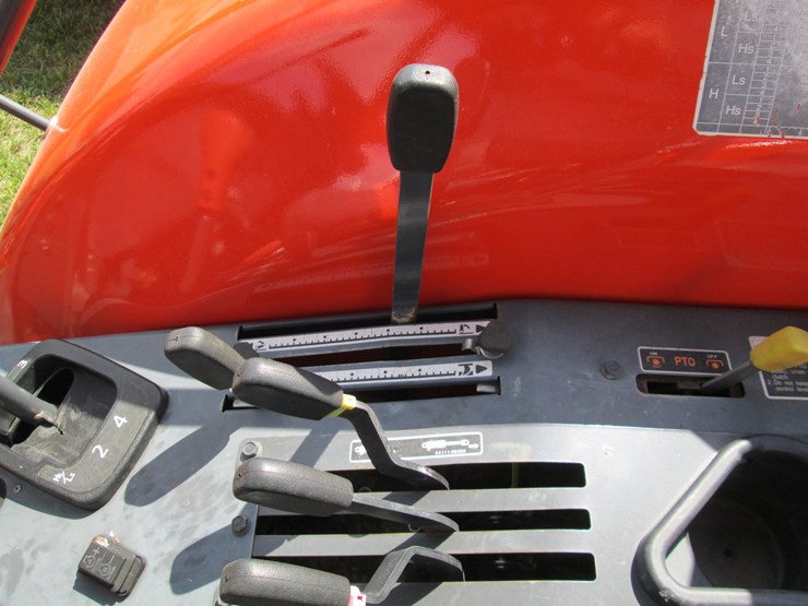 2022-kubota-m6s-111-image-35