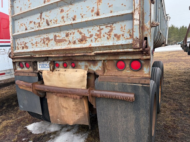 #1130-•-26'-end-dump-semi-trailer-image-22