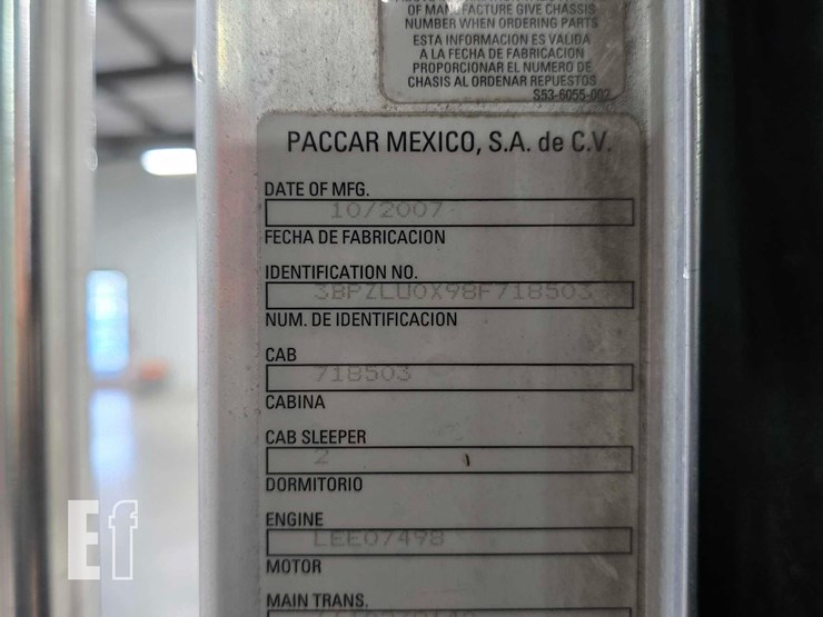 2008-peterbilt-320-image-36