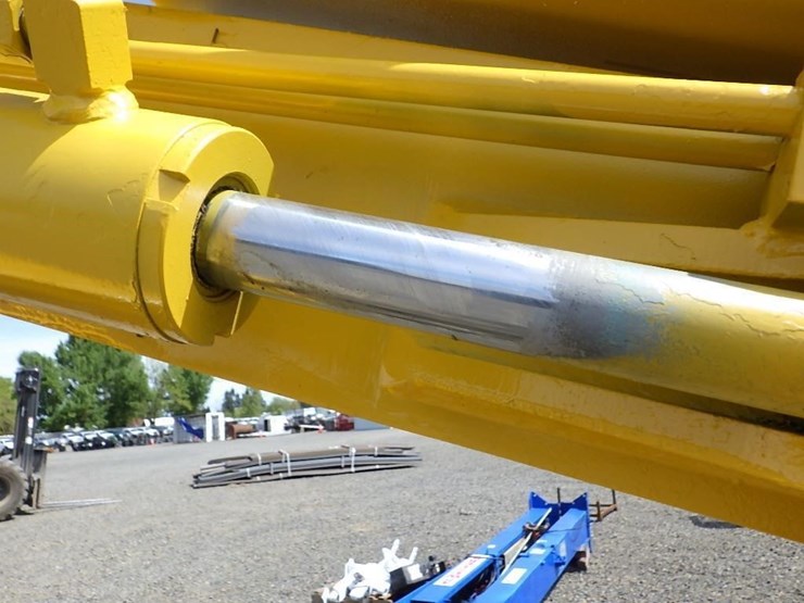 komatsu-pc28uu-image-22