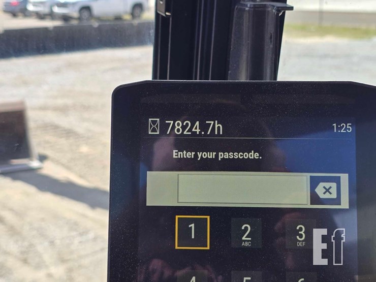 2020-caterpillar-326-image-20