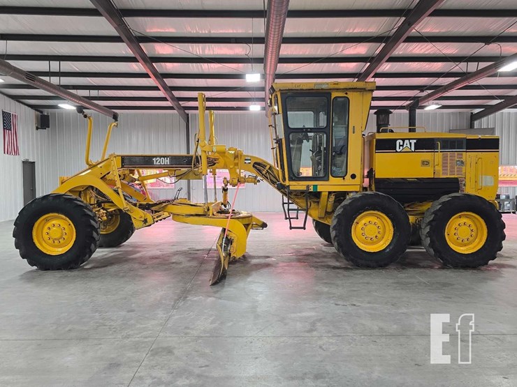 2004-caterpillar-120h-image-5