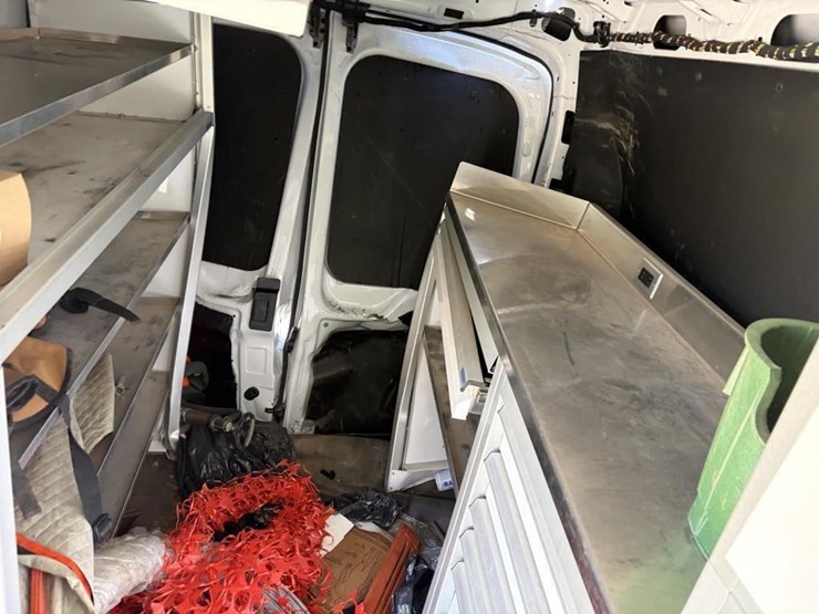 2022-ford-transit-image-14