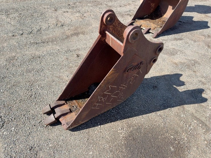 john-deere-310-image-2