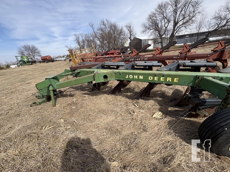 john-deere-2600-image-3