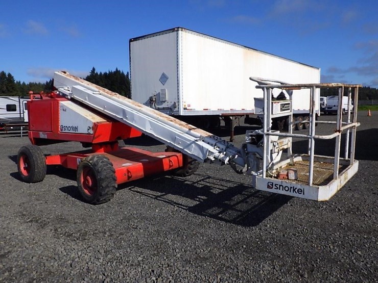 snorkel-a42r-telescopic-boom-lift-image-3
