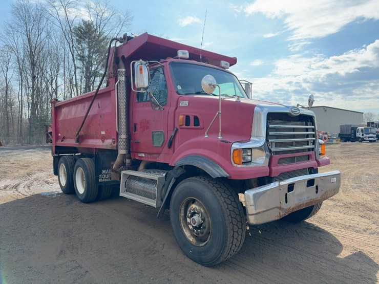 2008-sterling-lt9500-image-7