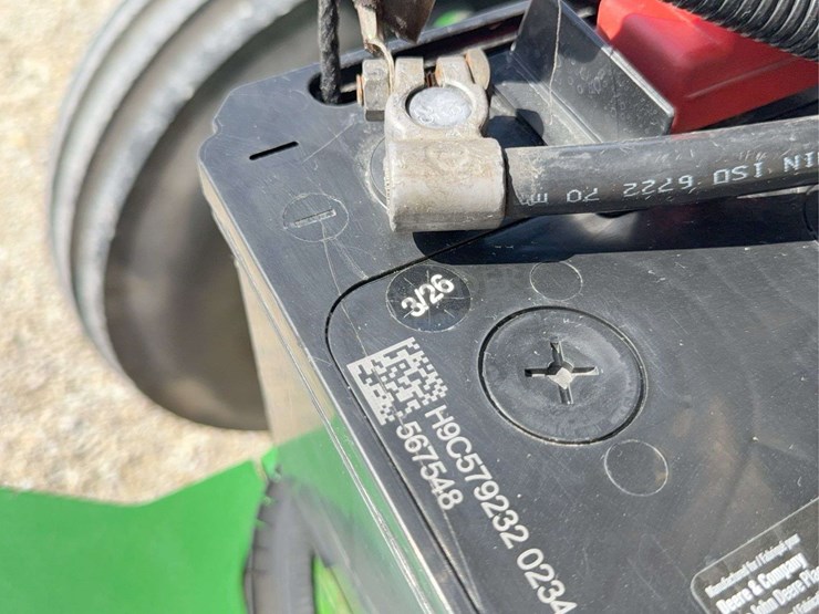 2004-john-deere-7320-image-39