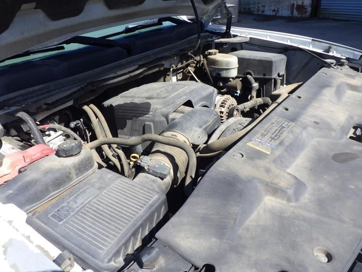 2009-chevrolet-3500hd-image-10