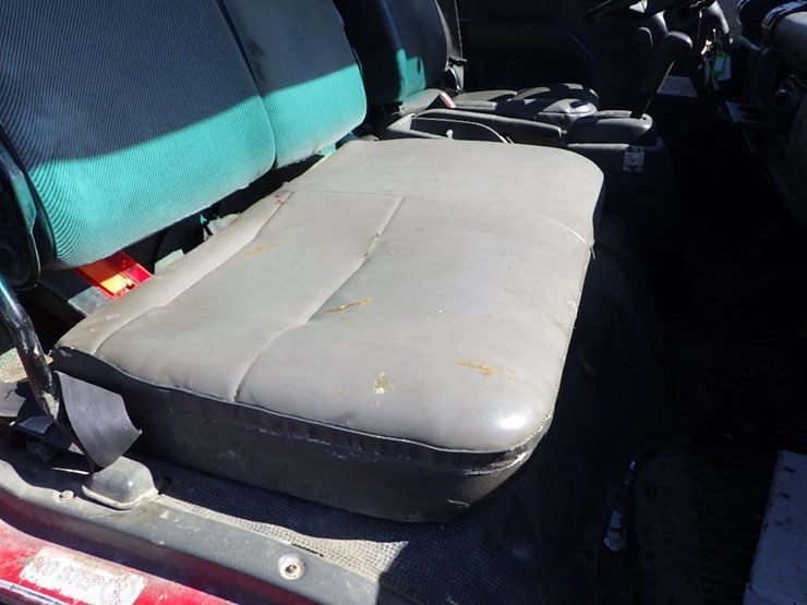 2000-isuzu-nqr-image-23