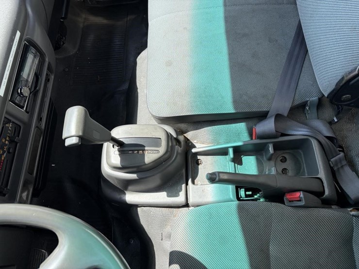 2001-gmc-w4500-image-16