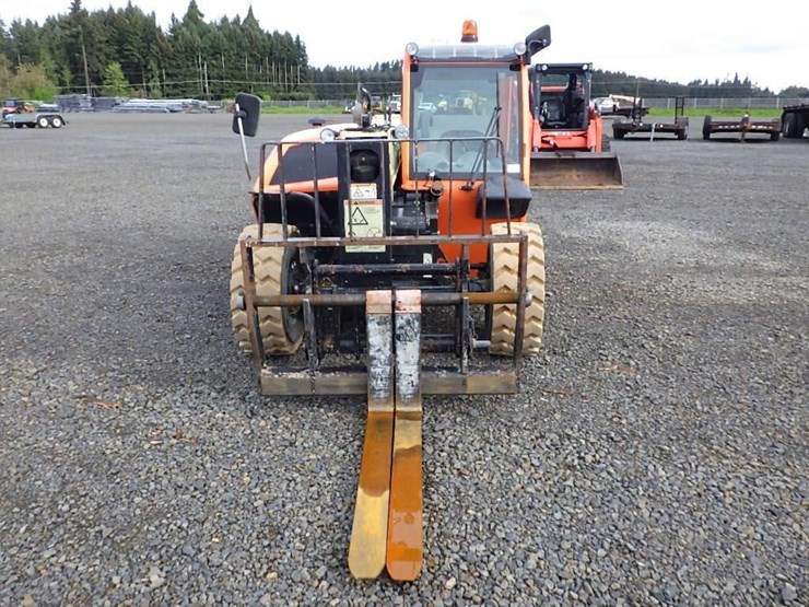 2017-jlg-g5-18a-image-2