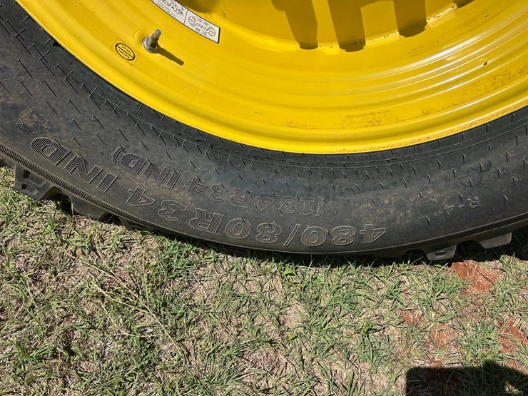 2022-john-deere-w235m-image-13