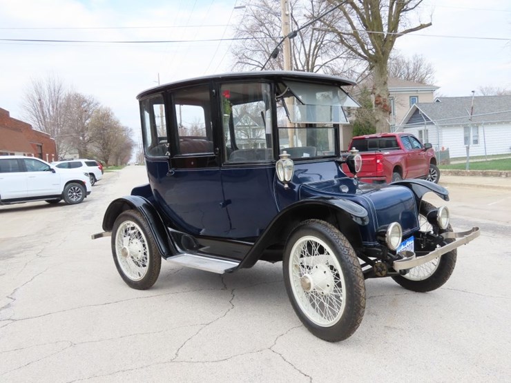 1918-detroit-model-74-brougham-electric-car-image-8