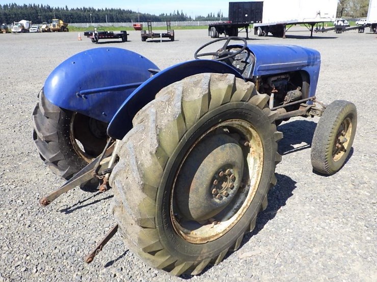 harry-ferguson-tractor-image-5