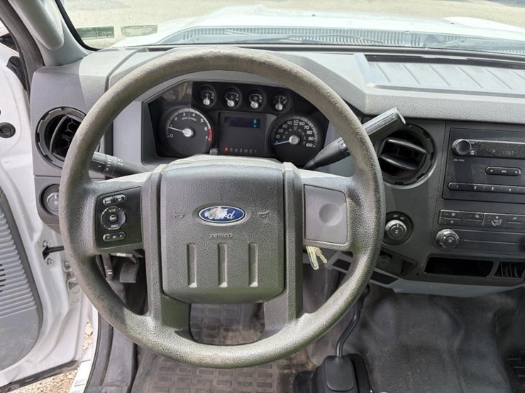 2011-ford-f250-image-16