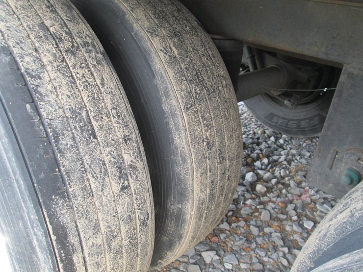 2007-utility-4000dx-image-5