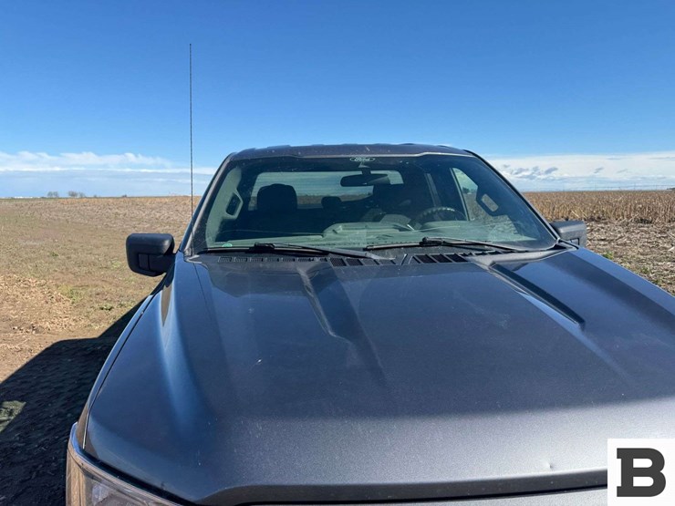 2021-ford-f150-image-10