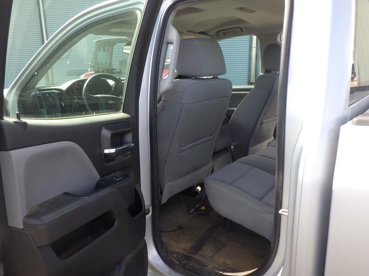 2017-chevrolet-1500-image-7