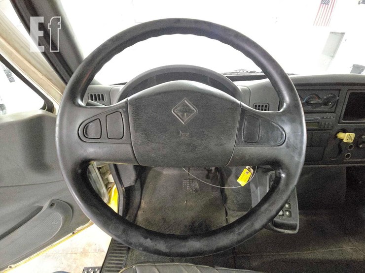 2007-international-durastar-4300-image-10