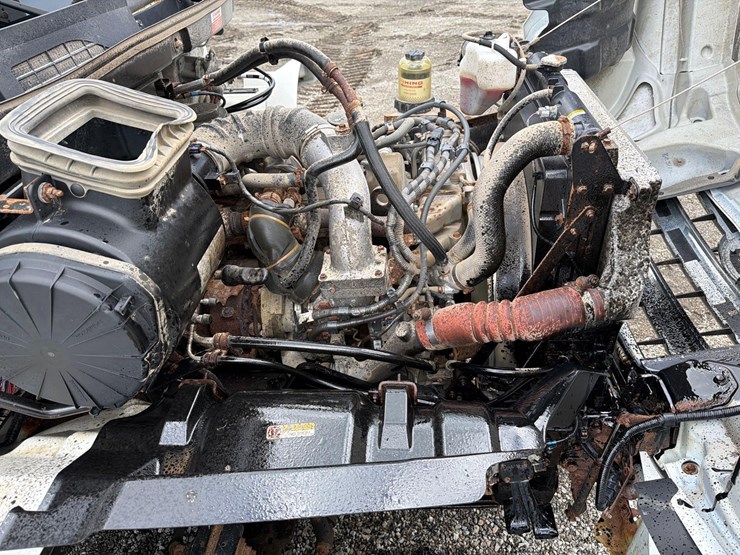 2018-hino-338-image-17