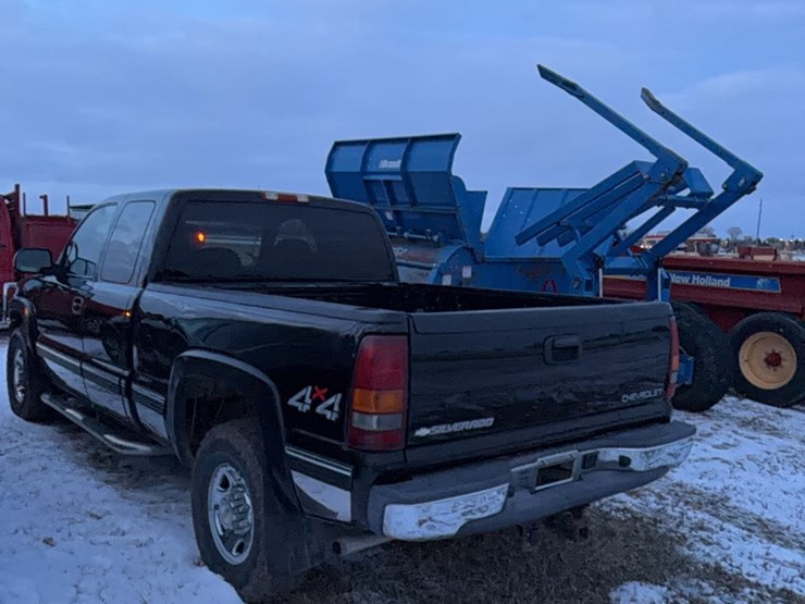 2001-chevrolet-2500-image-25