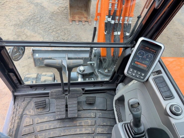 2023-doosan-dx62r-3-image-31