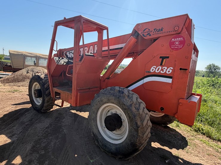 2000-sky-trak-6036-image-8