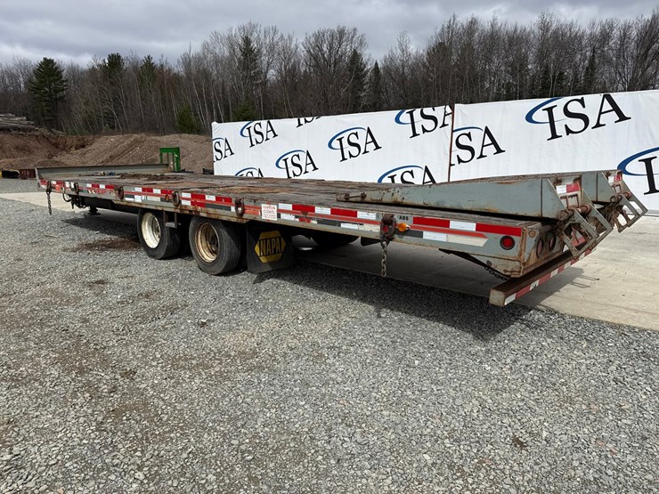 2005-massey-ferguson-8-image-3